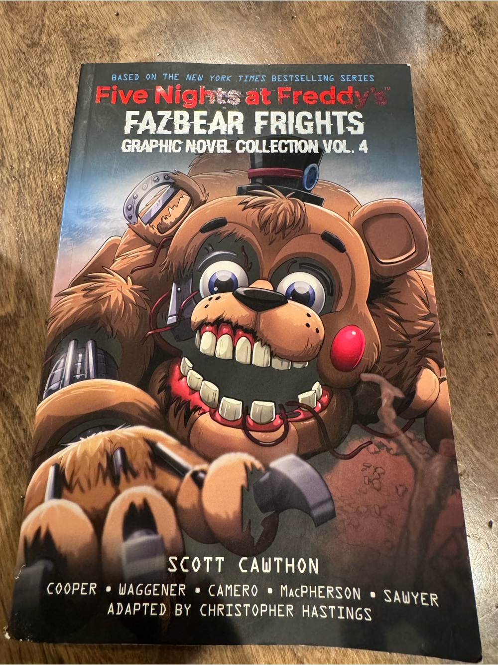 Five Nights at Freddy's Fazbear Frights Graphic Novel Vol. 4 - Brown